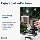 De'Longhi Rivelia EXAM440.55.W – Machine à Café Automatique à Grains, 16 Recettes, Carafe à Lait, Écran Tactile, Blanc